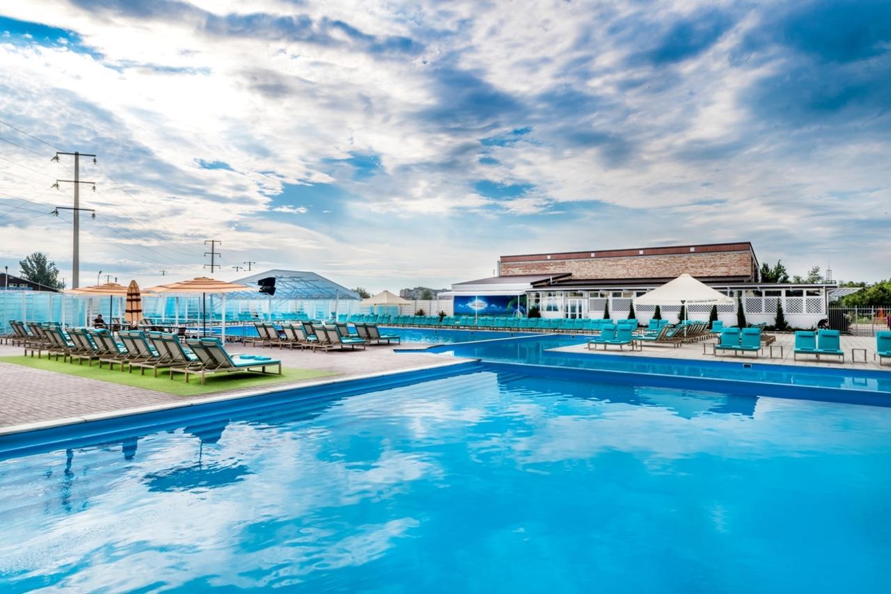 Отель Aqua Marina Херсон Экстерьер фото